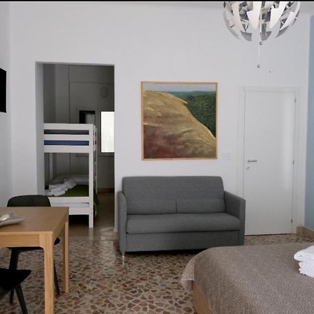 Sole & Luna Guest House バーリ エクステリア 写真